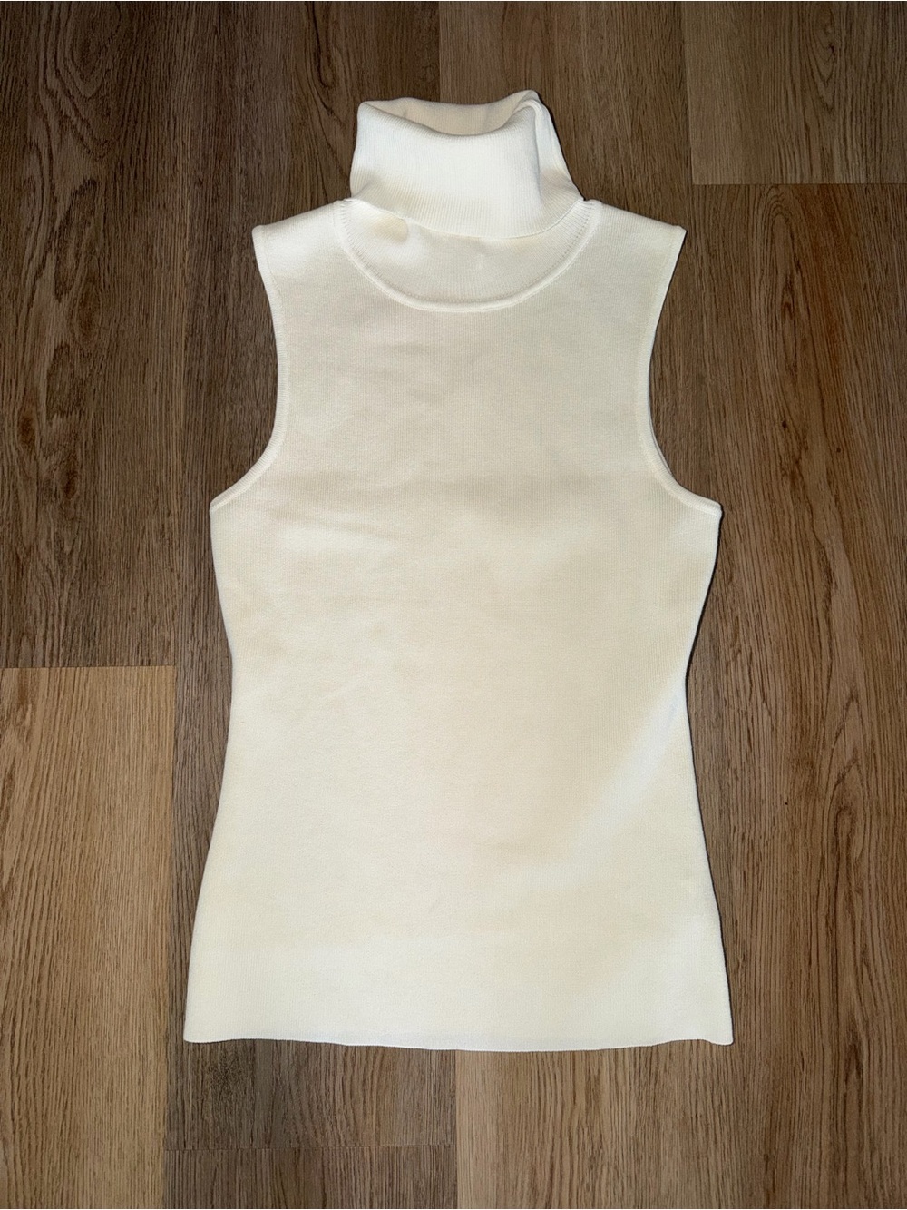 Timing Cream Sleeveless Turtleneck Knit Tank